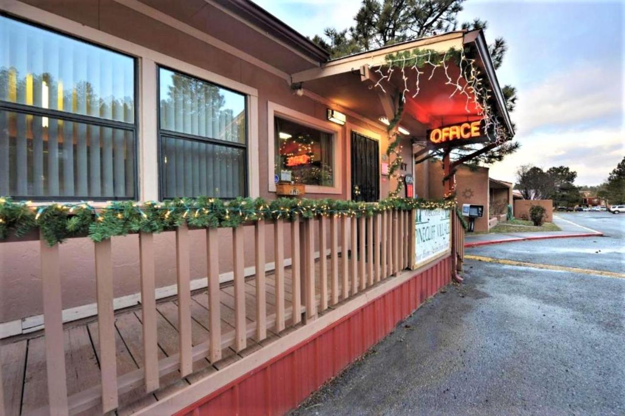 Pinecliff Village Resort Hollywood Exterior photo