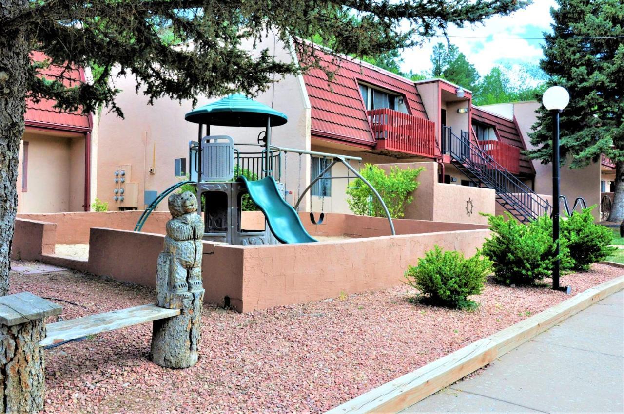 Pinecliff Village Resort Hollywood Exterior photo