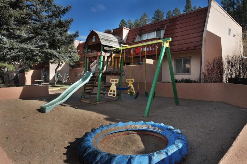 Pinecliff Village Resort Hollywood Exterior photo